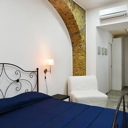 לינה וארוחת בוקר La Dolce Vita סלרנו